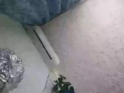 Snapshot of GlamMilena chatting on November 7, 2025, 1:15 pm GlamMilena online show from November 7, 2025, 1:15 pm