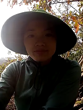 ngan-cute online show from December 3, 2025, 1:28 am