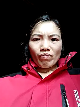 ngan-cute online show from April 29, 2026, 2:27 am