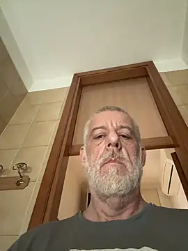 Snapshot of Pigna16PSRN chatting on May 6, 2026, 12:20 pm Pigna16PSRN online show from May 6, 2026, 12:20 pm