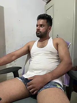 Vineeth3906 online show from May 31, 2026, 5:46 am