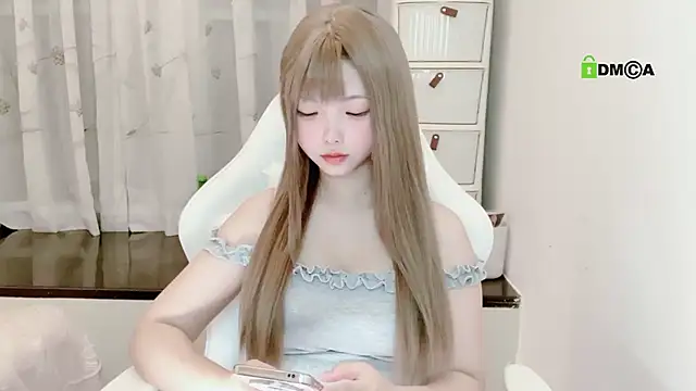 liuruyuan888 online show from October 11, 2025, 11:00 am