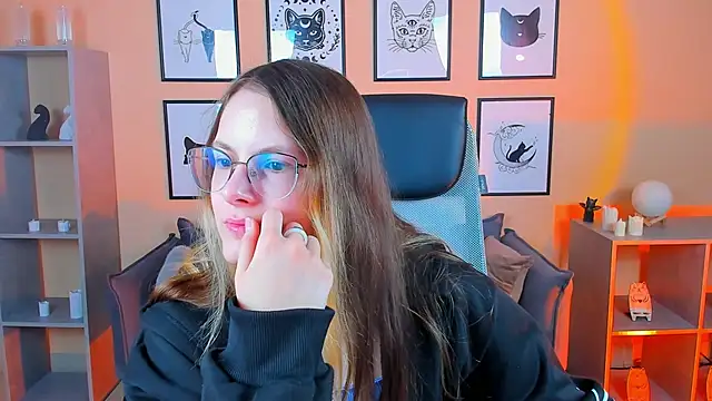 Carrie Rose online show from October 23, 2025, 2:21 am