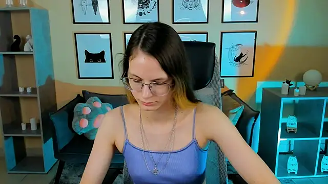 Carrie Rose online show from October 31, 2025, 2:19 am