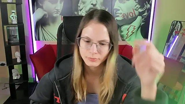 Carrie Rose online show from October 29, 2025, 2:32 am