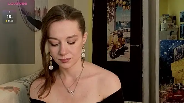 SkyHelen online show from May 25, 2026, 8:13 am