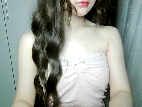 Annabelle-e online show from May 21, 2026, 8:39 pm