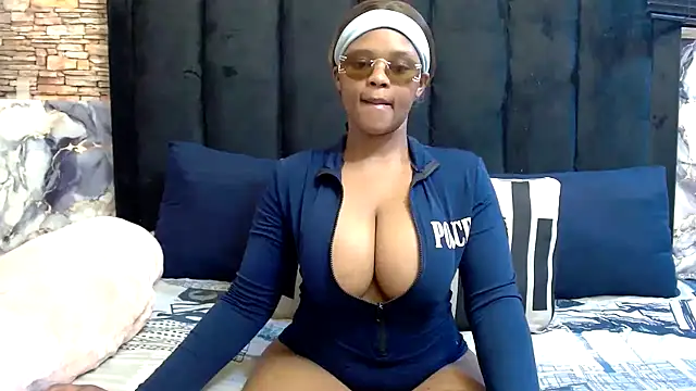 SexyBaddieXXX online show from August 9, 2026, 6:36 pm