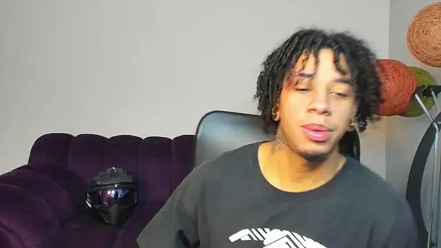 Snapshot of Biker_Seb chatting on October 21, 2025, 12:48 pm Biker Seb online show from October 21, 2025, 12:48 pm