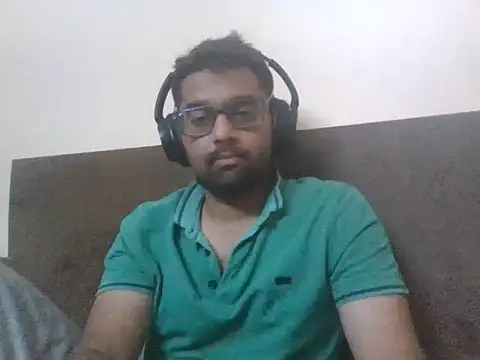 Snapshot of GOJO_1 chatting on October 15, 2025, 10:01 am GOJO 1 online show from October 15, 2025, 10:01 am