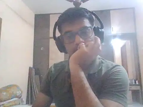 Snapshot of GOJO_1 chatting on October 29, 2025, 3:55 pm GOJO 1 online show from October 29, 2025, 3:55 pm