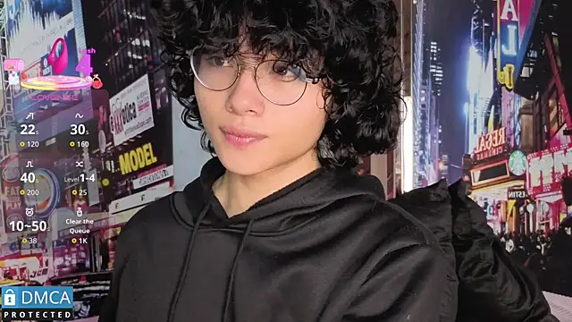 Snapshot of mich_marin_ chatting on October 9, 2025, 11:22 am mich marin online show from October 9, 2025, 11:22 am