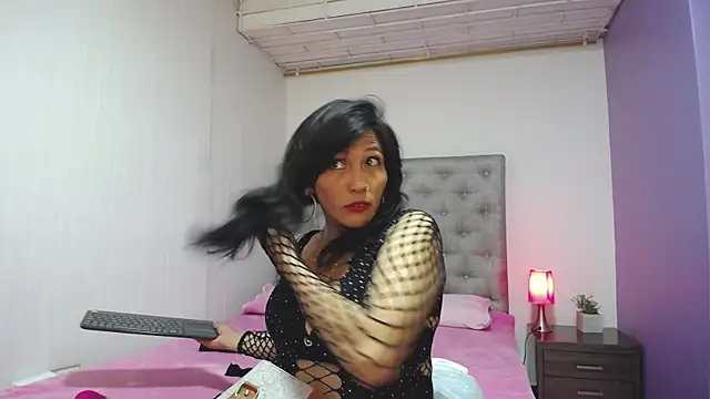 Snapshot of Daniahot_ chatting on October 3, 2025, 7:37 pm Daniahot online show from October 3, 2025, 7:37 pm