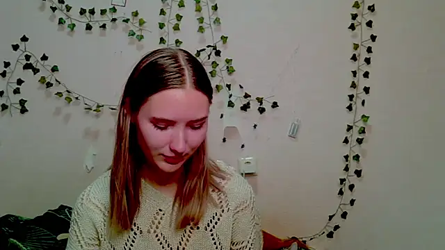 Snapshot of _kikiclark__ chatting on November 15, 2025, 10:36 pm kikiclark online show from November 15, 2025, 10:36 pm