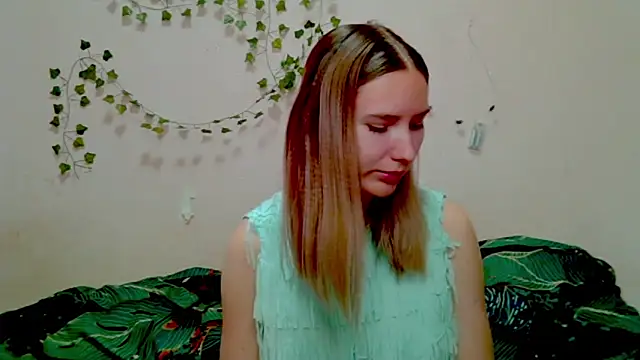 Snapshot of _kikiclark__ chatting on November 21, 2025, 10:14 am kikiclark online show from November 21, 2025, 10:14 am