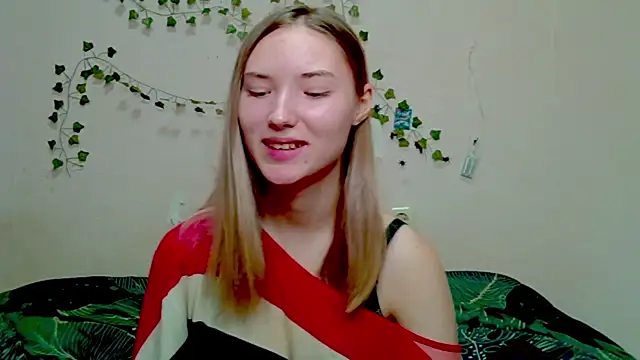 Snapshot of _kikiclark__ chatting on November 26, 2025, 7:25 pm kikiclark online show from November 26, 2025, 7:25 pm