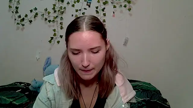 Snapshot of _kikiclark__ chatting on October 25, 2025, 8:53 pm kikiclark online show from October 25, 2025, 8:53 pm