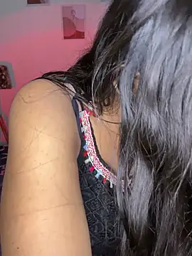 Snapshot of DesiSexyMonika chatting on April 3, 2026, 7:42 pm DesiSexyMonika online show from April 3, 2026, 7:42 pm