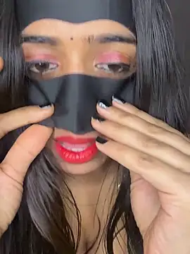 Snapshot of DesiSexyMonika chatting on April 4, 2026, 7:53 pm DesiSexyMonika online show from April 4, 2026, 7:53 pm