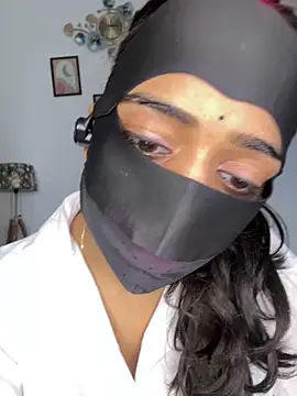 DesiSexyMonika online show from May 13, 2026, 9:38 am