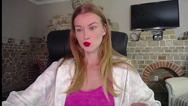 Snapshot of MysticVenus_ chatting on September 18, 2025, 3:37 pm MysticVenus online show from September 18, 2025, 3:37 pm