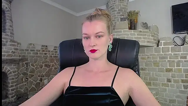 Snapshot of MysticVenus_ chatting on September 22, 2025, 11:05 am MysticVenus online show from September 22, 2025, 11:05 am