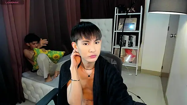 Snapshot of xxxhugecocktwinkxxx chatting on October 8, 2025, 5:24 pm xxxhugecocktwinkxxx online show from October 8, 2025, 5:24 pm