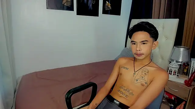 Snapshot of xxxhugecocktwinkxxx chatting on September 18, 2025, 5:38 pm xxxhugecocktwinkxxx online show from September 18, 2025, 5:38 pm