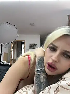 Steffi Snowbunny online show from July 4, 2026, 1:48 pm