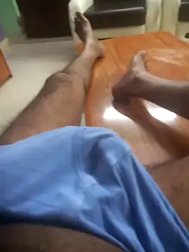 deshi8inch53 online show from October 26, 2025, 6:08 pm