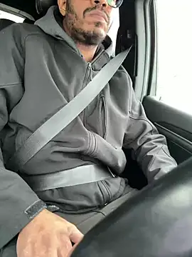 Jariushot3 online show from February 4, 2026, 2:23 pm