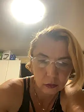 Snapshot of VasylynaLove421 chatting on September 15, 2025, 7:25 pm VasylynaLove421 online show from September 15, 2025, 7:25 pm