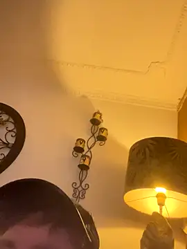 MrScrr online show from September 30, 2025, 9:43 pm