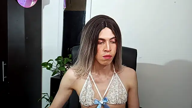 Snapshot of Andy_Roses chatting on December 1, 2025, 10:32 pm Andy Roses online show from December 1, 2025, 10:32 pm