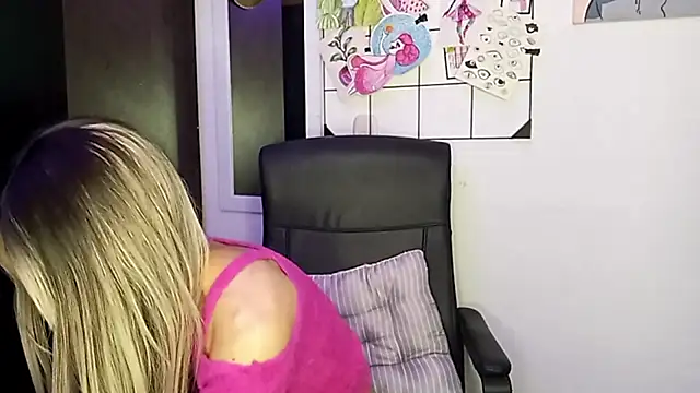 Andy Roses online show from October 31, 2025, 10:38 pm