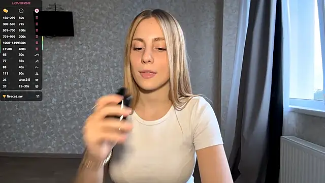 DreamyOlivia online show from September 25, 2025, 2:12 pm