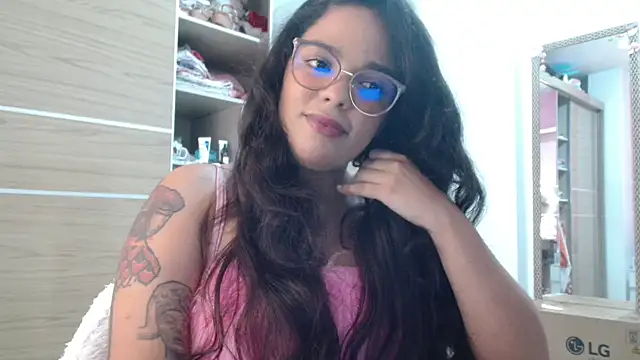 SecretBrunette online show from October 3, 2025, 7:10 am