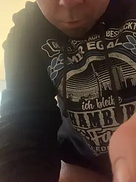 Snapshot of GeilerHSVFAN1989 chatting on October 23, 2025, 8:24 am GeilerHSVFAN1989 online show from October 23, 2025, 8:24 am