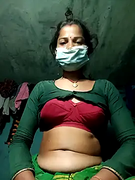 Hot era online show from November 4, 2025, 11:30 pm