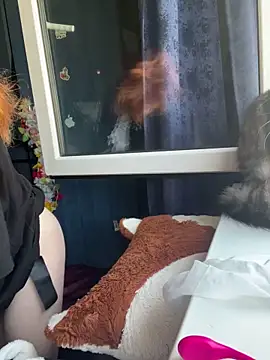 DaddysLittleSlutfox online show from April 15, 2026, 9:26 am