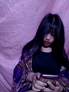 VanGau031694 online show from December 15, 2025, 5:46 am