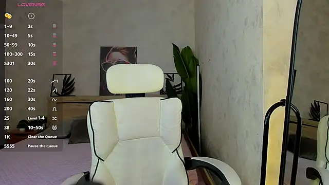 Snapshot of Lynn_Martin chatting on May 16, 2026, 5:23 pm Lynn Martin online show from May 16, 2026, 5:23 pm