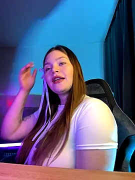 Snapshot of Aria-Lane chatting on October 6, 2025, 7:14 pm Aria-Lane online show from October 6, 2025, 7:14 pm