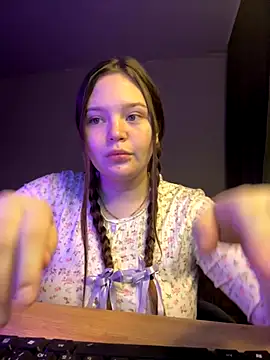 Snapshot of Aria-Lane chatting on September 22, 2025, 4:35 pm Aria-Lane online show from September 22, 2025, 4:35 pm