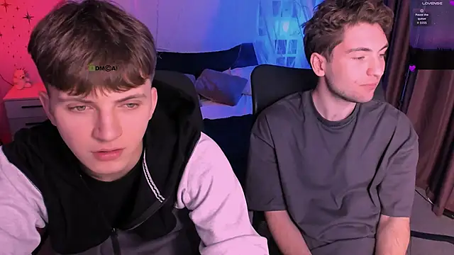 travis wolf  online show from December 17, 2025, 8:58 pm