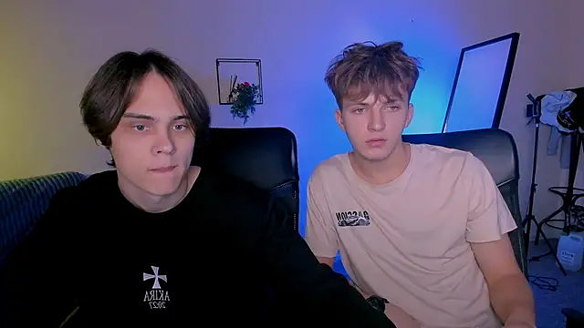 travis wolf  online show from September 23, 2025, 8:16 pm