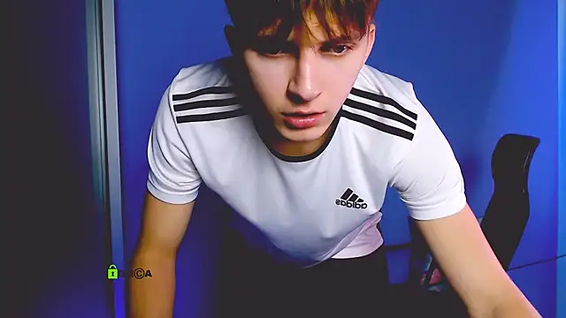 travis wolf  online show from September 17, 2025, 5:20 am