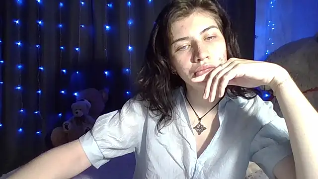 Nancy Luna online show from October 9, 2025, 7:14 pm