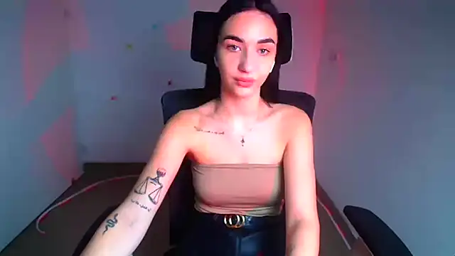 Bella Night4 online show from October 14, 2025, 5:52 am