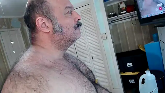 bullmusclejoe online show from April 19, 2026, 10:34 pm